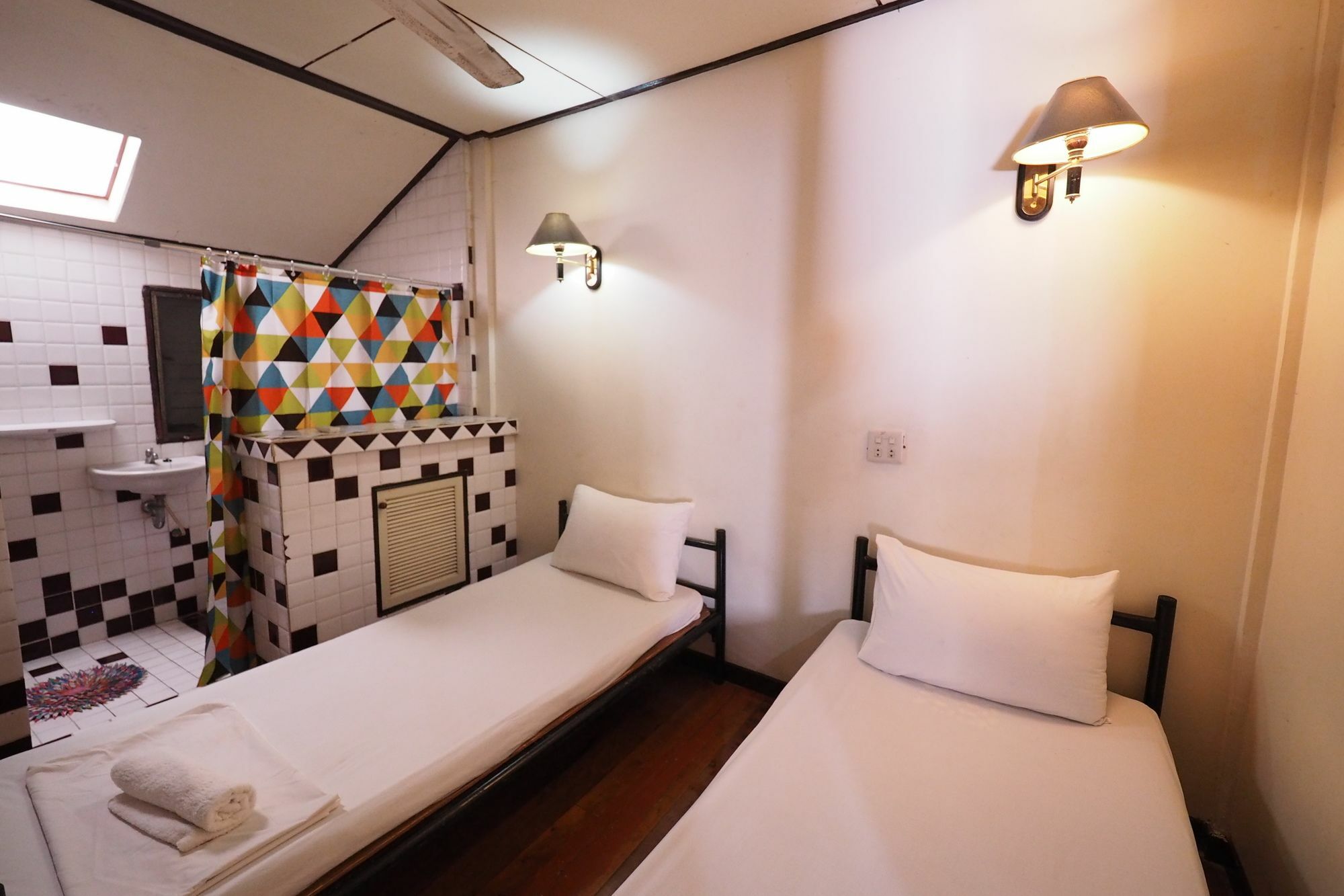 Brickhouse Ayutthaya Guesthouse Est 1986 Zewnętrze zdjęcie
