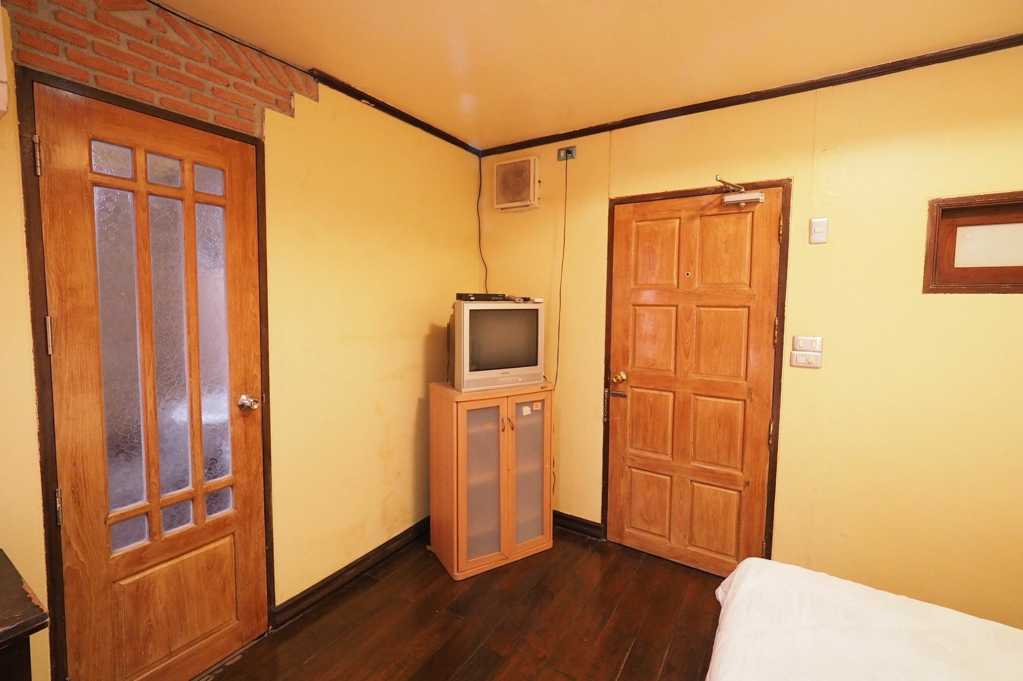 Brickhouse Ayutthaya Guesthouse Est 1986 Zewnętrze zdjęcie